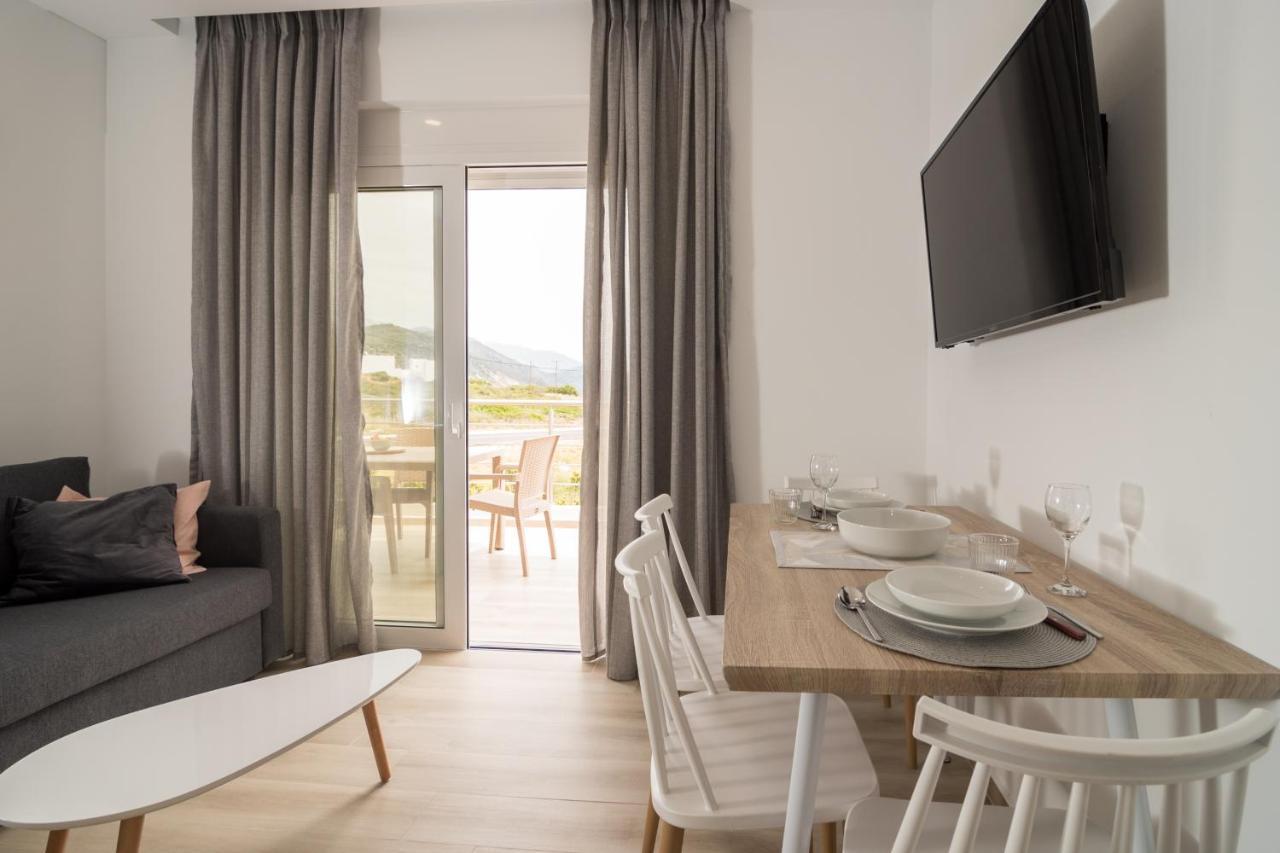 Allview Apartments Palaiochora Bagian luar foto