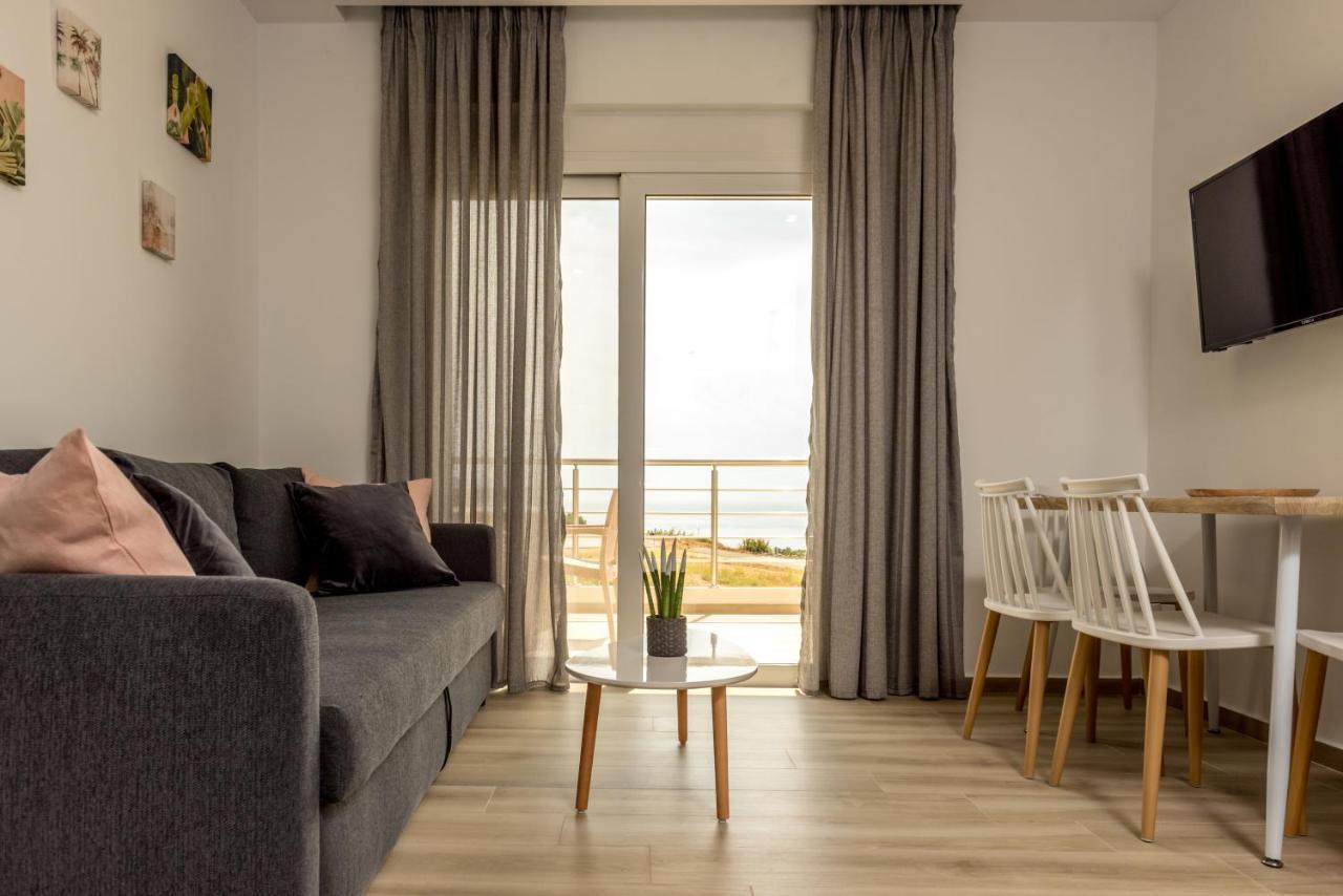 Allview Apartments Palaiochora Bagian luar foto