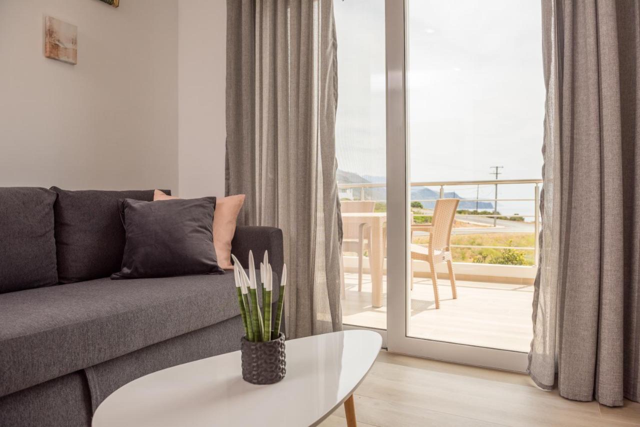 Allview Apartments Palaiochora Bagian luar foto