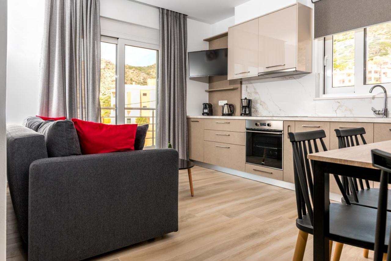 Allview Apartments Palaiochora Bagian luar foto